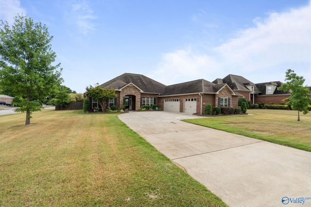 297 Northlake Drive, Meridianville, AL 35759