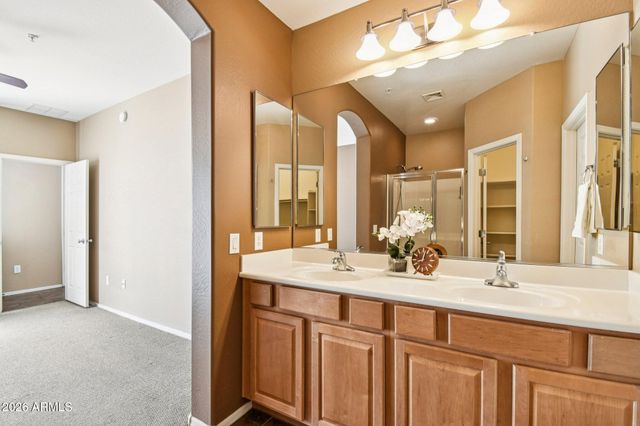 42424 N Gavilan Peak Parkway 33104, Anthem, AZ 85086