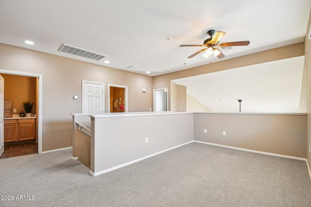 42424 N Gavilan Peak Parkway 33104, Anthem, AZ 85086