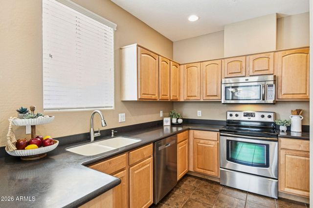 42424 N Gavilan Peak Parkway 33104, Anthem, AZ 85086