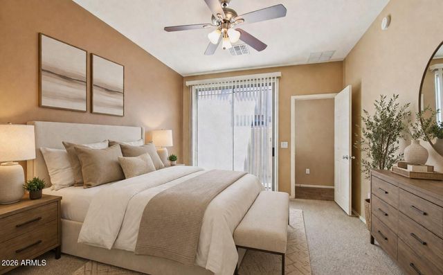 42424 N Gavilan Peak Parkway 33104, Anthem, AZ 85086
