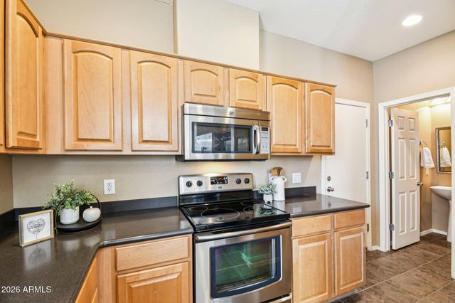42424 N Gavilan Peak Parkway 33104, Anthem, AZ 85086