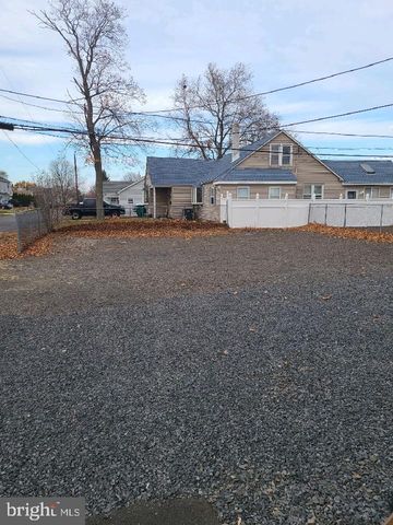 705 STATE RD, Croydon, PA 19021