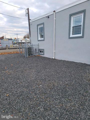 705 STATE RD, Croydon, PA 19021