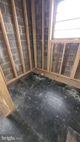 705 STATE RD, Croydon, PA 19021
