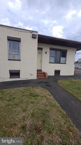 705 STATE RD, Croydon, PA 19021