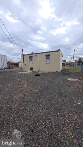705 STATE RD, Croydon, PA 19021