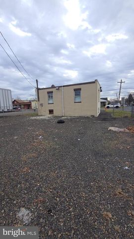 705 STATE RD, Croydon, PA 19021