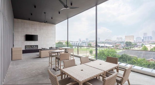 2425 Bell Street 1415, Houston, TX 77003