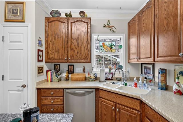 115 Heritage Hill Drive, Jamestown, NC 27282