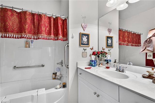 115 Heritage Hill Drive, Jamestown, NC 27282