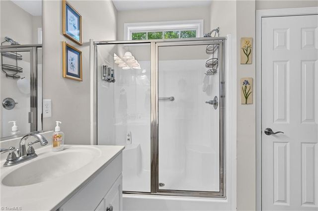 115 Heritage Hill Drive, Jamestown, NC 27282