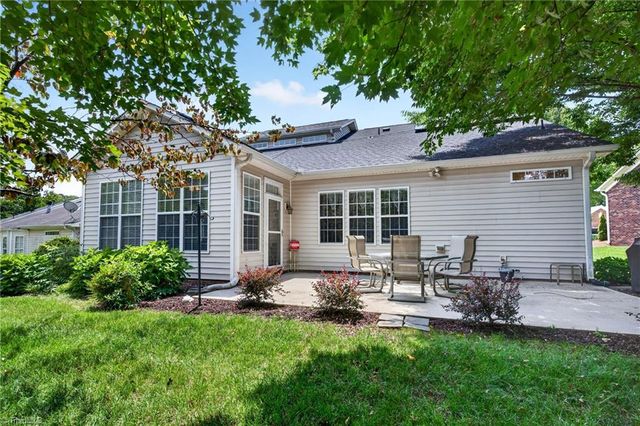 115 Heritage Hill Drive, Jamestown, NC 27282