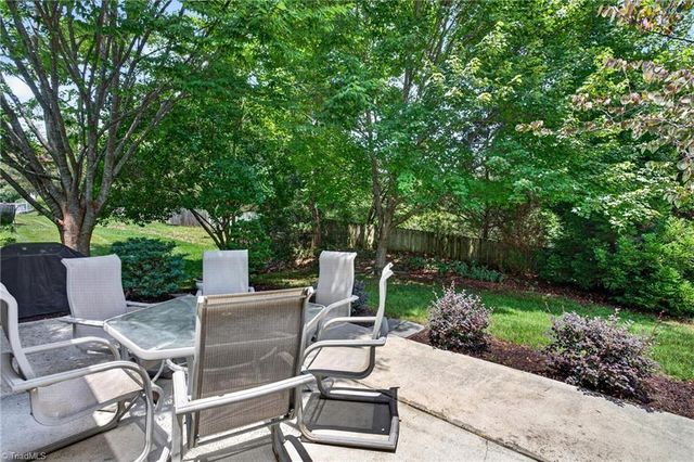 115 Heritage Hill Drive, Jamestown, NC 27282