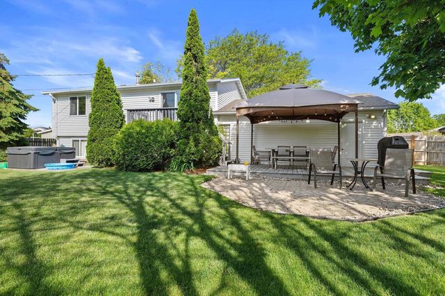 5205 66th PLACE, Kenosha, WI 53142