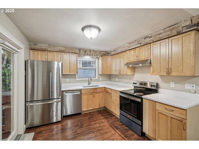 5017 Se 45TH Ave, Portland, OR 97206