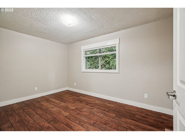 5017 Se 45TH Ave, Portland, OR 97206