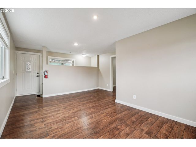 5017 Se 45TH Ave, Portland, OR 97206