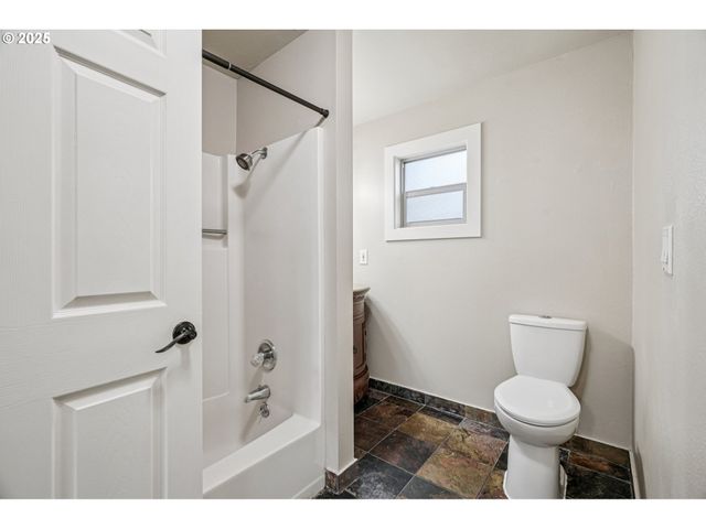 5017 Se 45TH Ave, Portland, OR 97206