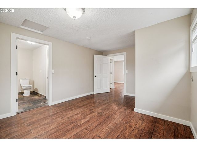 5017 Se 45TH Ave, Portland, OR 97206