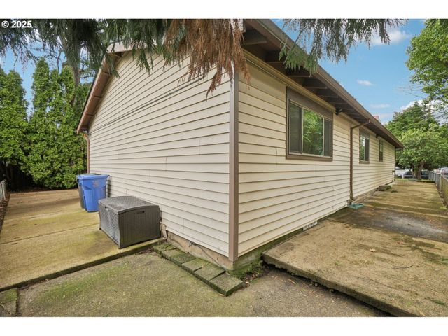 5017 Se 45TH Ave, Portland, OR 97206