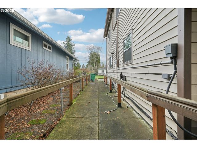 5017 Se 45TH Ave, Portland, OR 97206