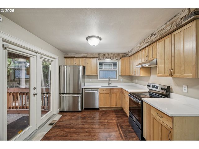 5017 Se 45TH Ave, Portland, OR 97206