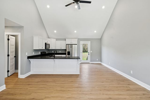 1578 Big Dry Creek Road, Pulaski, TN 38478