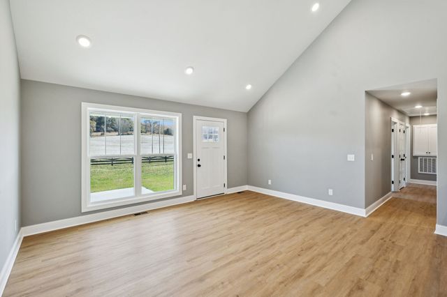 1578 Big Dry Creek Road, Pulaski, TN 38478