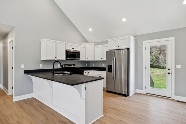 1578 Big Dry Creek Road, Pulaski, TN 38478