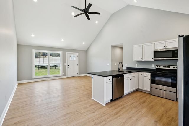 1578 Big Dry Creek Road, Pulaski, TN 38478