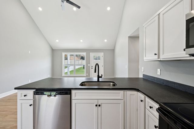 1578 Big Dry Creek Road, Pulaski, TN 38478