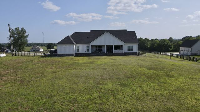 3100 Butler Rd, Columbia, TN 38401