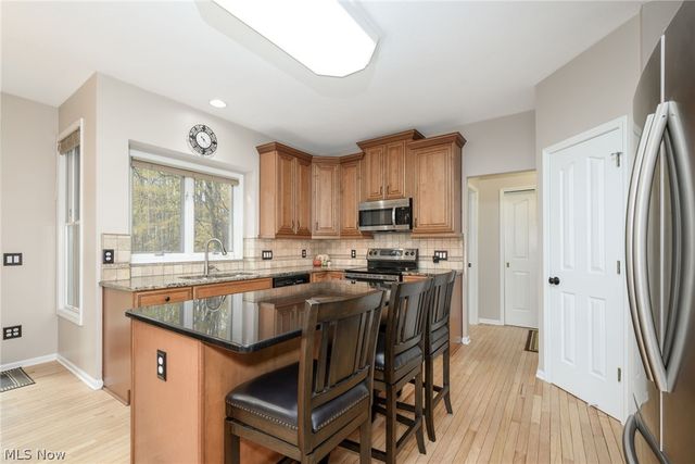 3163 Darien Lane, Twinsburg, OH 44087