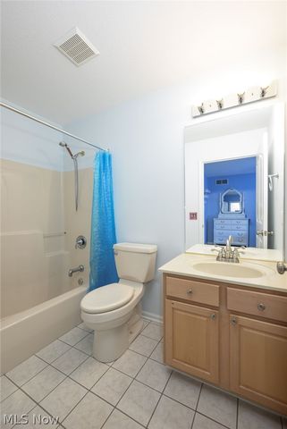 3163 Darien Lane, Twinsburg, OH 44087