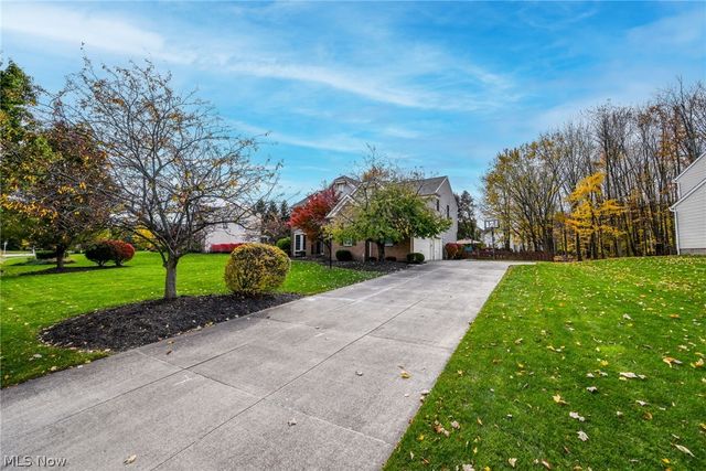 3163 Darien Lane, Twinsburg, OH 44087