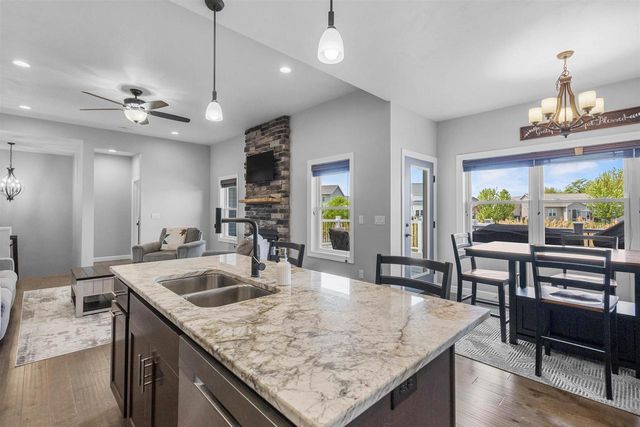 W5706 MASE COURT, Appleton, WI 54915