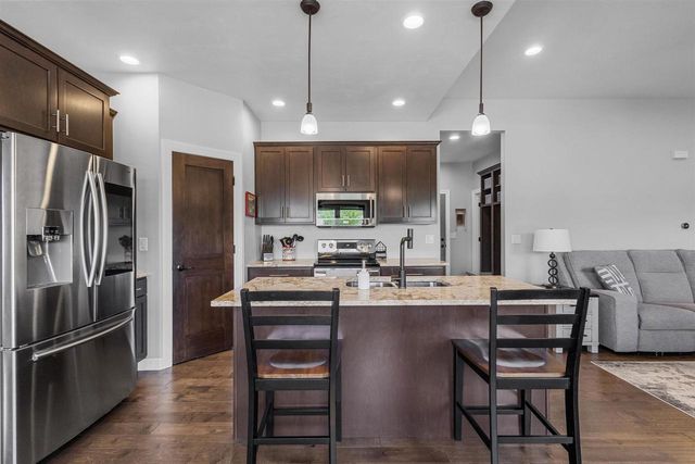 W5706 MASE COURT, Appleton, WI 54915