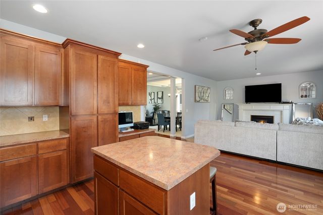 3815 Rossberg Street SE, Lacey, WA 98503