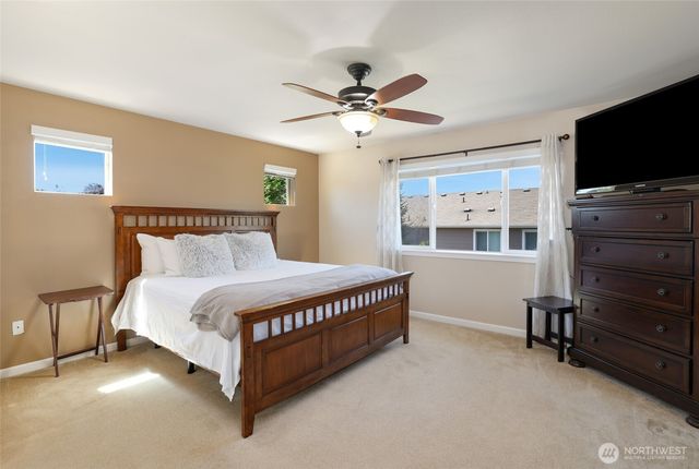3815 Rossberg Street SE, Lacey, WA 98503