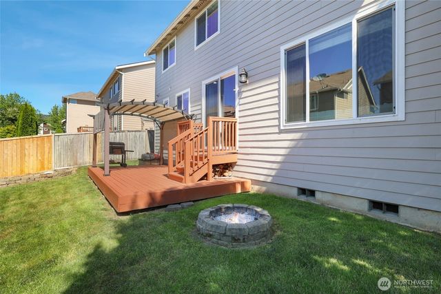 3815 Rossberg Street SE, Lacey, WA 98503