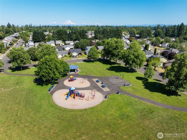 3815 Rossberg Street SE, Lacey, WA 98503