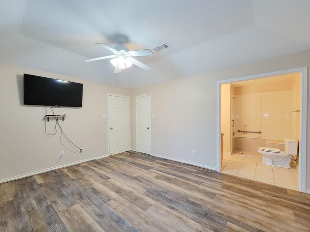 1000 Shell Avenue, Cleveland, TX 77327