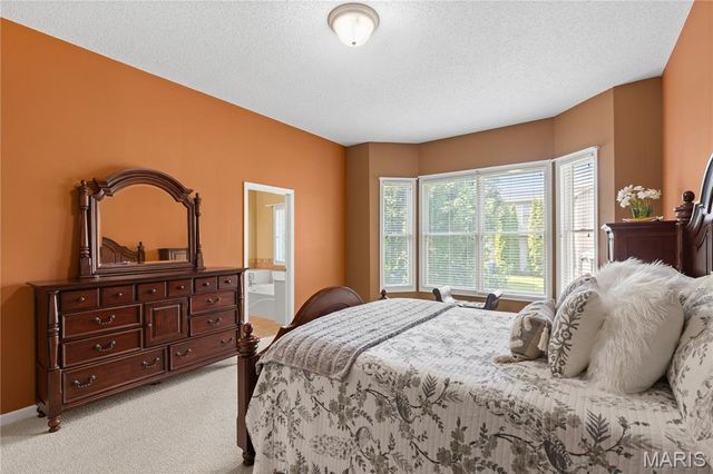 1404 Devonshire County Drive, Wentzville, MO 63385