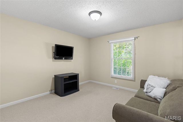 1404 Devonshire County Drive, Wentzville, MO 63385