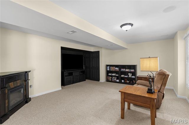 1404 Devonshire County Drive, Wentzville, MO 63385