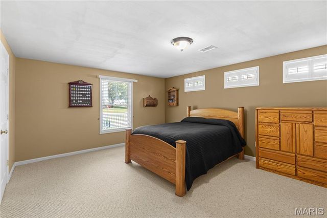 1404 Devonshire County Drive, Wentzville, MO 63385
