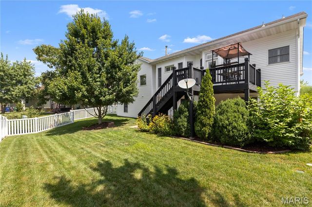 1404 Devonshire County Drive, Wentzville, MO 63385
