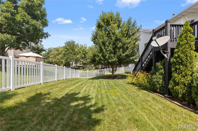 1404 Devonshire County Drive, Wentzville, MO 63385