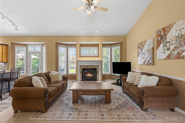 1404 Devonshire County Drive, Wentzville, MO 63385
